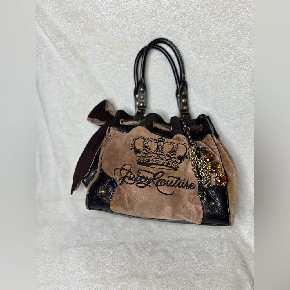 Juicy Couture Daydreamer Crown Tote Bag in Brown